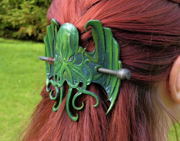 Cthulhu - skórzana spinka do włosów