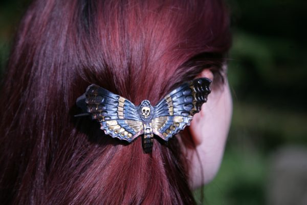 Ćma trupia główka - spinka do włosów